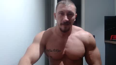  ------- SEX SHOW WITH GUYS AND GIRLS  MUSCLE SHOW online show from September 30, 2025, 6:57 pm