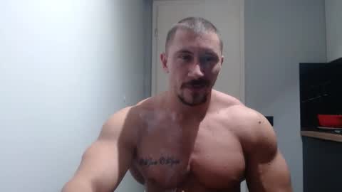  ------- SEX SHOW WITH GUYS AND GIRLS  MUSCLE SHOW online show from October 31, 2025, 3:57 pm