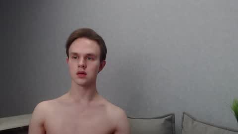 Angel online show from February 5, 2025, 9:29 pm