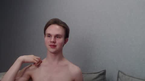 Angel online show from March 1, 2025, 9:48 pm