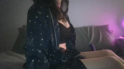 Snapshot of angelrrm chatting on November 11, 2025, 4:40 pm angelrrm online show from November 11, 2025, 4:40 pm