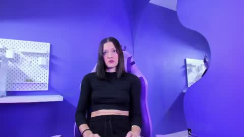 angels_7 online show from June 27, 2026, 4:17 am