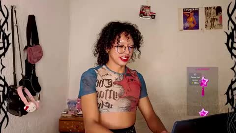 Snapshot of angelsdustxxx chatting on December 8, 2024, 4:57 am online show from December 8, 2024, 4:57 am
