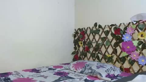 angelsexhotlatin online show from March 17, 2026, 1:43 am