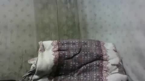 angeltta69 online show from April 9, 2026, 7:03 am