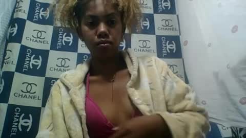 Snapshot of angeltta69 chatting on July 12, 2026, 9:17 pm angeltta69 online show from July 12, 2026, 9:17 pm