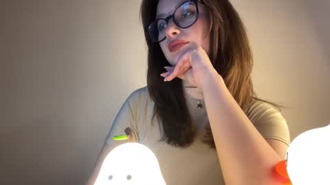 Snapshot of angelwhisper56 chatting on September 14, 2025, 3:33 pm Lisa online show from September 14, 2025, 3:33 pm