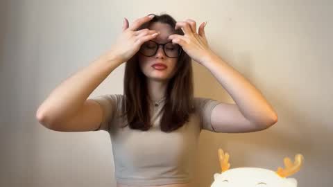 Snapshot of angelwhisper56 chatting on September 15, 2025, 1:22 pm Lisa online show from September 15, 2025, 1:22 pm