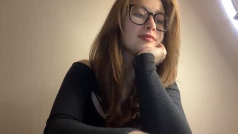 Lisa online show from November 28, 2025, 3:47 pm