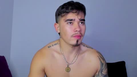 Angel Fox online show from September 18, 2025, 1:40 am