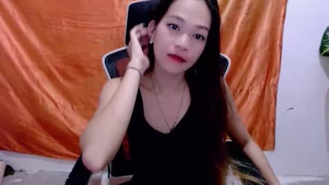 angelyn_slim online show from June 6, 2026, 8:08 am