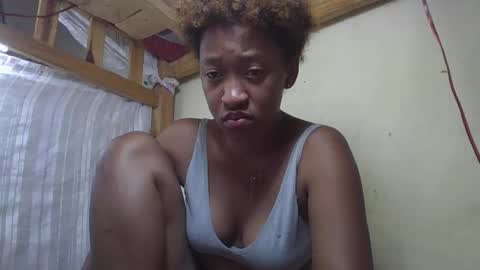 Snapshot of angevannessa chatting on October 25, 2025, 12:23 pm ange online show from October 25, 2025, 12:23 pm