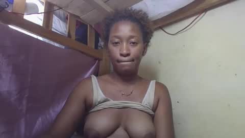 Snapshot of angevannessa chatting on November 3, 2025, 2:40 pm ange online show from November 3, 2025, 2:40 pm