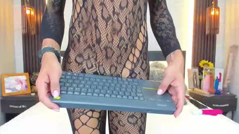  Anghel Stone  online show from February 4, 2026, 10:26 pm