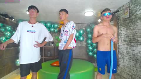 anghelytos online show from February 7, 2025, 10:41 pm