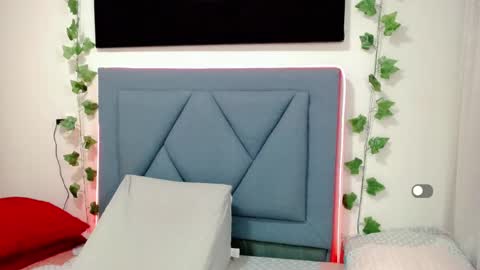 Angie online show from February 12, 2025, 10:56 am