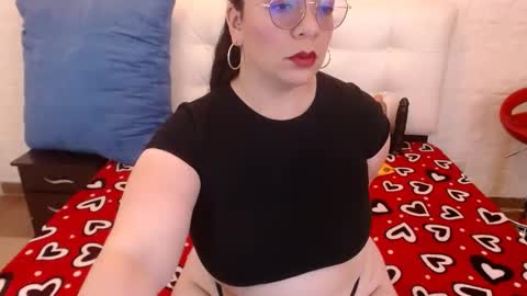 Snapshot of angie_bbw chatting on October 2, 2025, 8:49 pm Angie online show from October 2, 2025, 8:49 pm