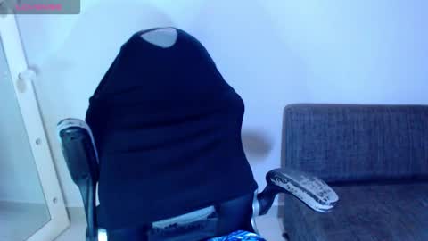 IG angie dreamgirl01 online show from February 22, 2026, 12:01 am