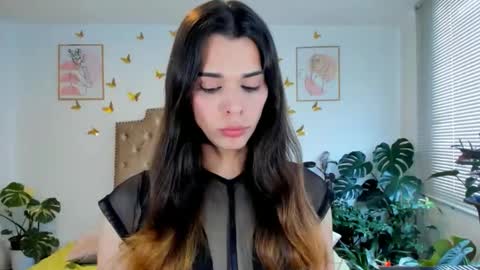 Snapshot of angie_modelo chatting on May 12, 2026, 6:27 pm Anabella online show from May 12, 2026, 6:27 pm