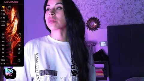 Angiebaxt online show from December 17, 2024, 1:50 am