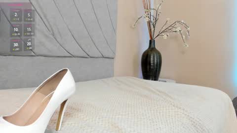 Angie online show from December 15, 2024, 3:20 pm