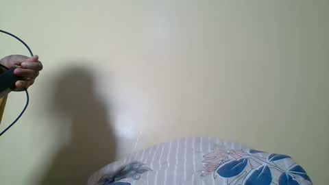 Angie online show from October 28, 2025, 11:07 pm