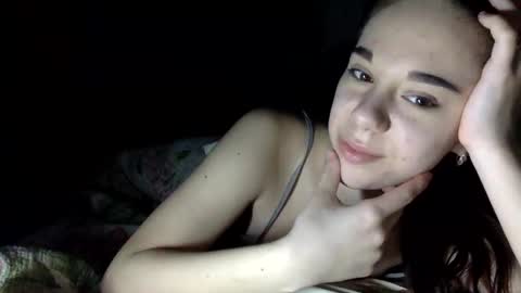 Snapshot of angle_cute05 chatting on April 24, 2026, 9:06 pm Angel Cute online show from April 24, 2026, 9:06 pm
