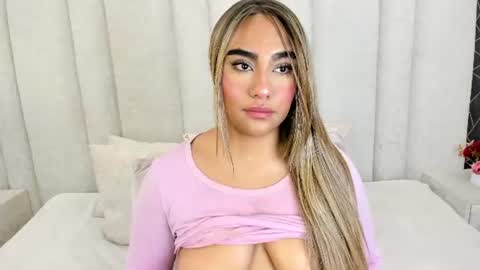 Snapshot of angueljonnes chatting on July 26, 2026, 4:53 am ANGUEL JONES online show from July 26, 2026, 4:53 am