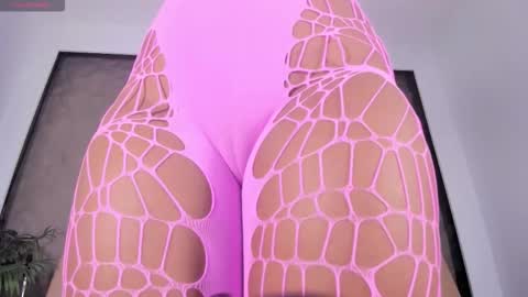 angy_avila online show from October 25, 2025, 11:29 am