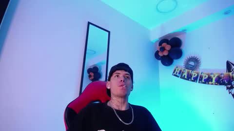 anhonymus online show from October 22, 2025, 4:02 am