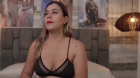 Snapshot of anie_johnson chatting on October 21, 2025, 12:17 pm Anie online show from October 21, 2025, 12:17 pm