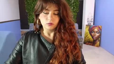 Annie online show from September 8, 2025, 8:08 pm