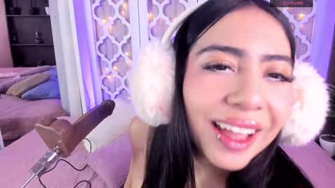 Snapshot of aniie_west chatting on February 8, 2025, 12:17 pm aniie_west online show from February 8, 2025, 12:17 pm