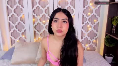 Snapshot of aniie_west chatting on February 18, 2025, 12:06 pm aniie_west online show from February 18, 2025, 12:06 pm