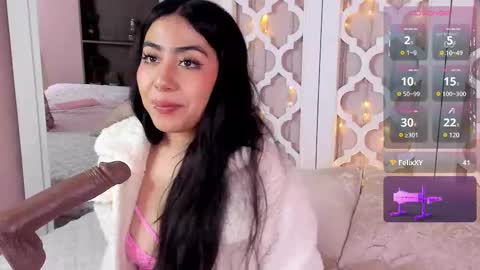 Snapshot of aniie_west chatting on February 18, 2025, 3:10 pm aniie_west online show from February 18, 2025, 3:10 pm