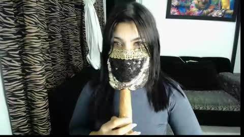 Snapshot of aniisaalii chatting on December 18, 2025, 4:07 am Anissa online show from December 18, 2025, 4:07 am