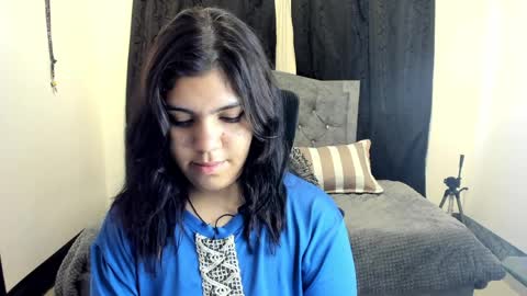 Anissa online show from April 7, 2026, 4:51 pm