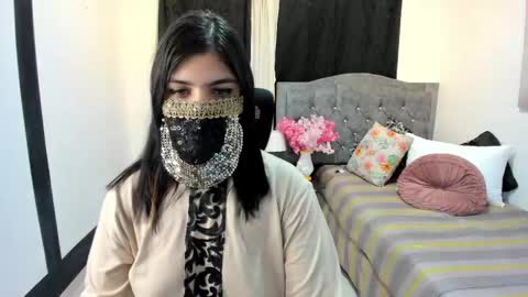 Anissa online show from April 15, 2026, 1:40 pm