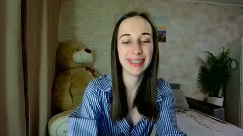 anikabloom online show from March 23, 2026, 11:42 pm