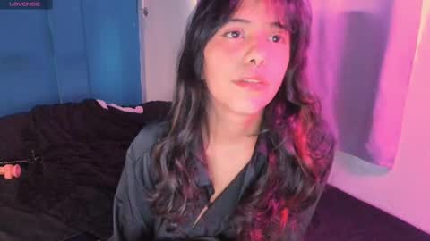 Snapshot of anisahade chatting on February 28, 2025, 12:31 pm Anisahade online show from February 28, 2025, 12:31 pm