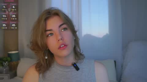 AnishaVivo online show from April 7, 2026, 12:27 pm