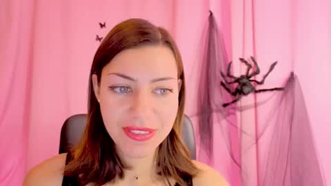 Anni online show from November 15, 2025, 6:55 am