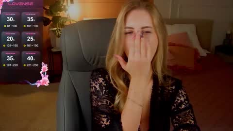 Anita online show from October 9, 2025, 12:52 am