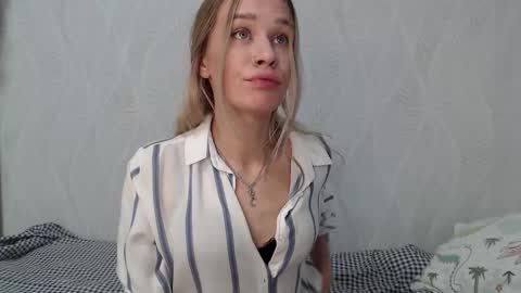 Snapshot of anita_delicious chatting on February 4, 2025, 3:26 pm anita_delicious online show from February 4, 2025, 3:26 pm