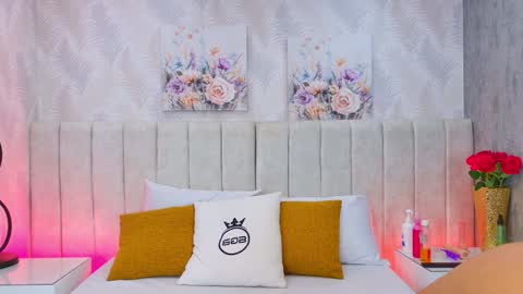 Snapshot of anita_sagegb chatting on October 22, 2025, 4:13 am Dania Lpez online show from October 22, 2025, 4:13 am