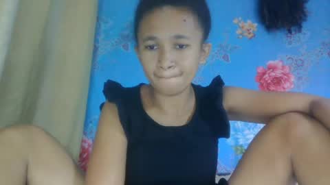 Snapshot of anitaazzh chatting on June 21, 2026, 7:44 am anitaazzh online show from June 21, 2026, 7:44 am