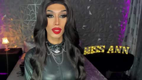 Snapshot of anitacruisze chatting on January 18, 2025, 12:57 am Miss Ann online show from January 18, 2025, 12:57 am