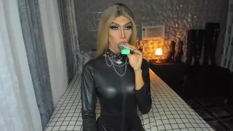 Snapshot of anitacruisze chatting on February 2, 2025, 8:57 am Miss Ann online show from February 2, 2025, 8:57 am