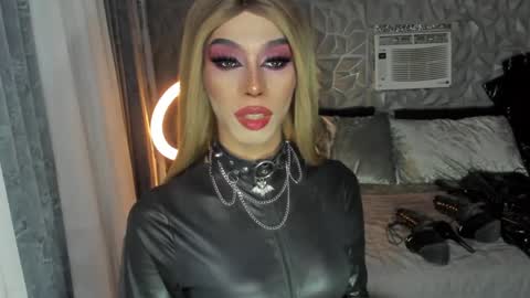 Snapshot of anitacruisze chatting on February 20, 2025, 4:36 pm Miss Ann online show from February 20, 2025, 4:36 pm