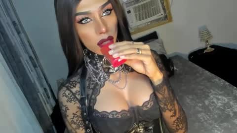 Snapshot of anitacruisze chatting on February 26, 2025, 6:11 pm Miss Ann online show from February 26, 2025, 6:11 pm